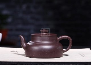 《金砂納?！纷夏嘧仙安鑹厝止すに嚸佬g(shù)師宜興原礦紫砂喝茶壺