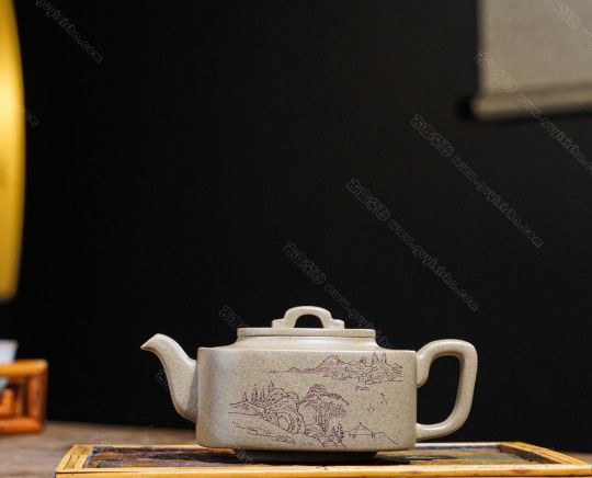 美壺推薦！品名：四方玉鎖作者：工藝美術(shù)